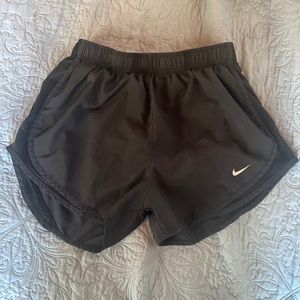 Medium Black Dri-Fit Nike Shorts - High Rise Fit